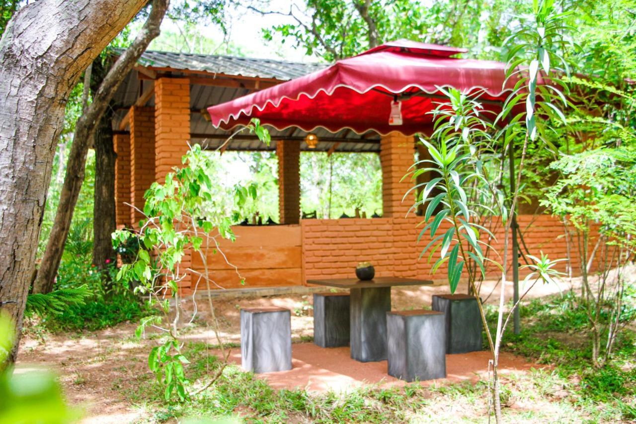 Lotus Eco Villa Sigiriya Exterior foto