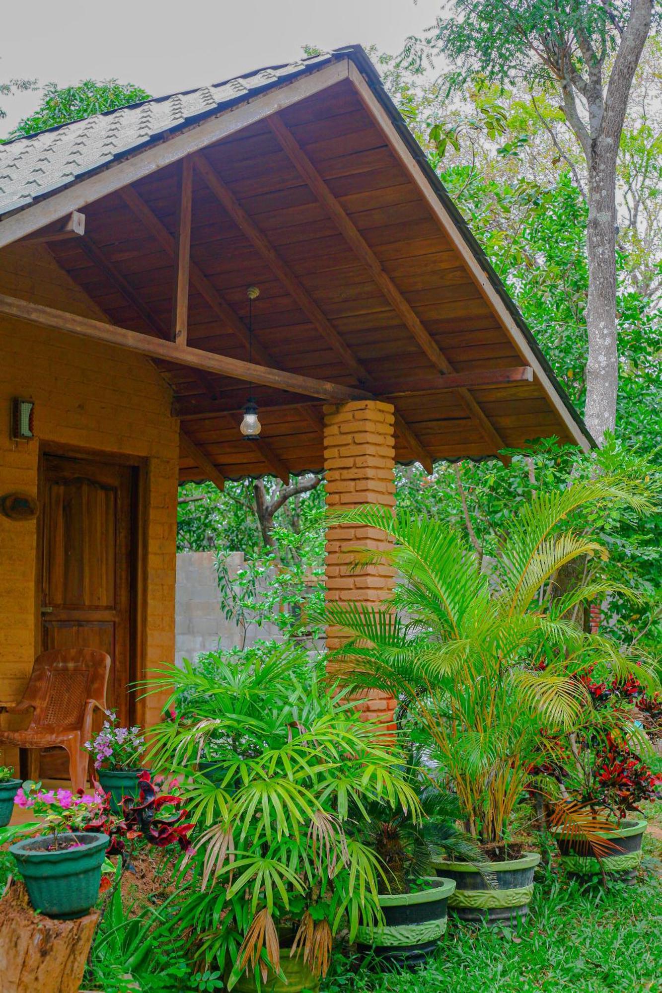 Lotus Eco Villa Sigiriya Exterior foto